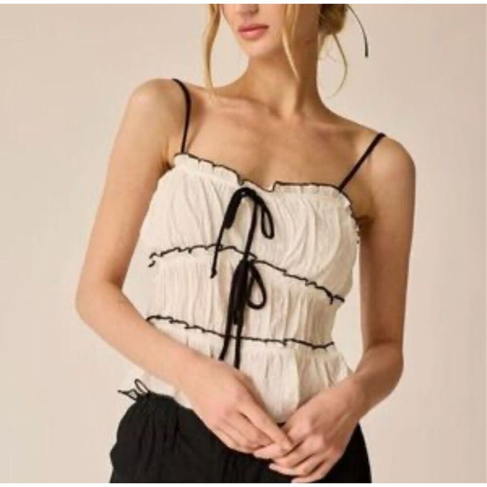 NWT Selfie Leslie Indikah Maidens Tie Detail Overlock Top Cream $65 S
